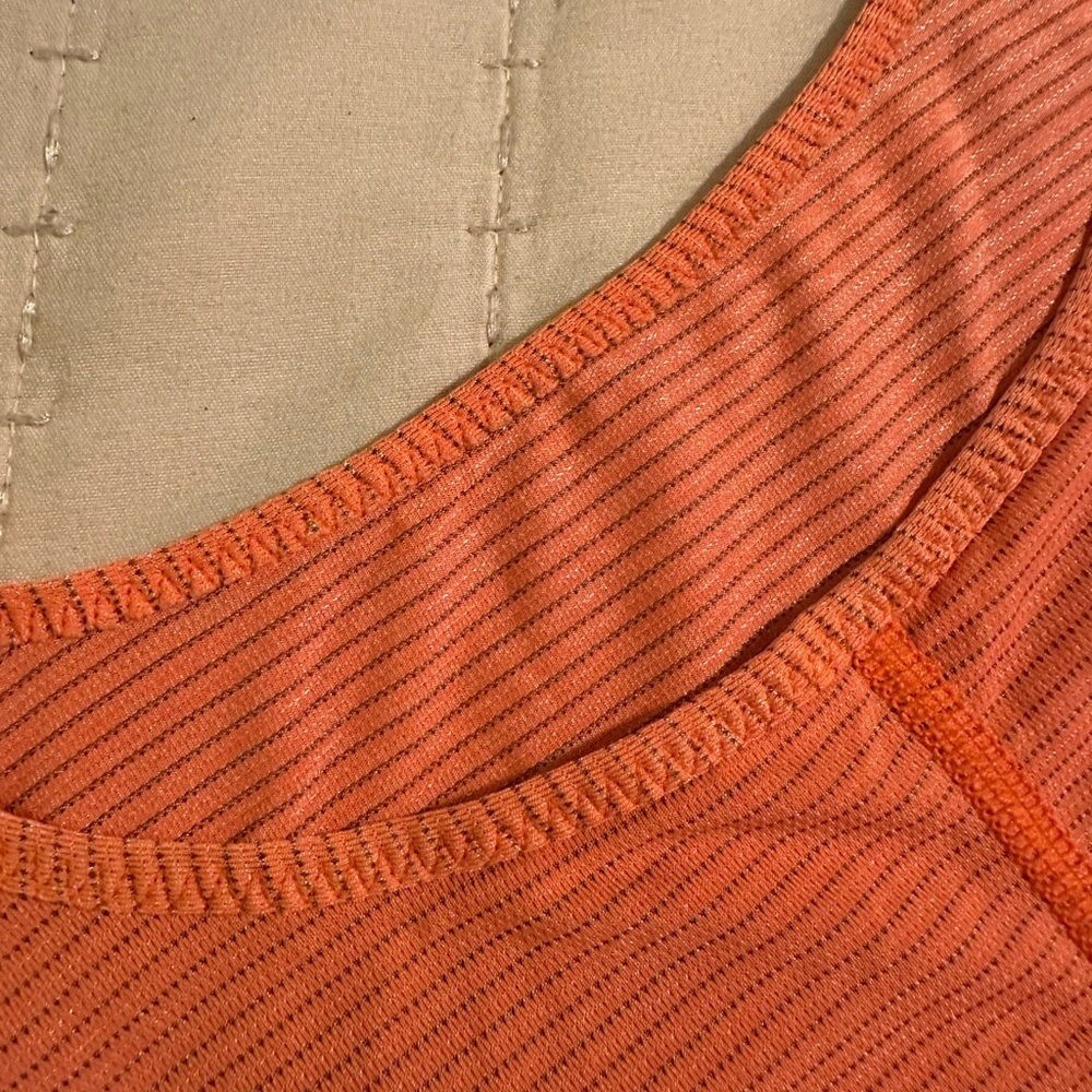 LULULEMON Orange unique Tank Sz 8 - Picture 6 of 9